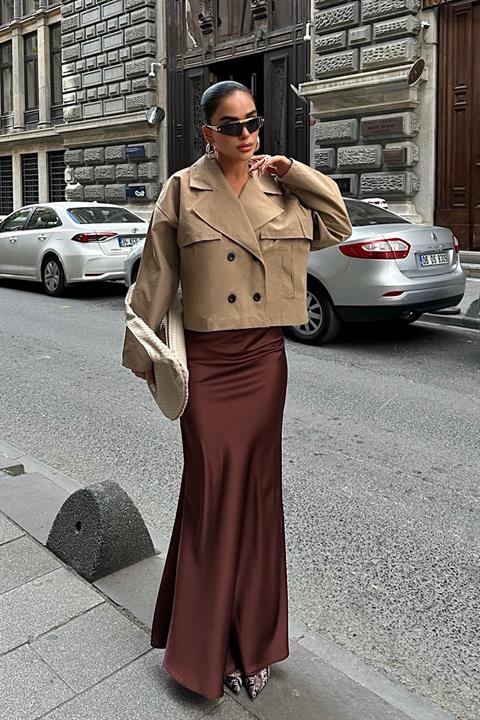 Jupe satinée élégante MRZ Line