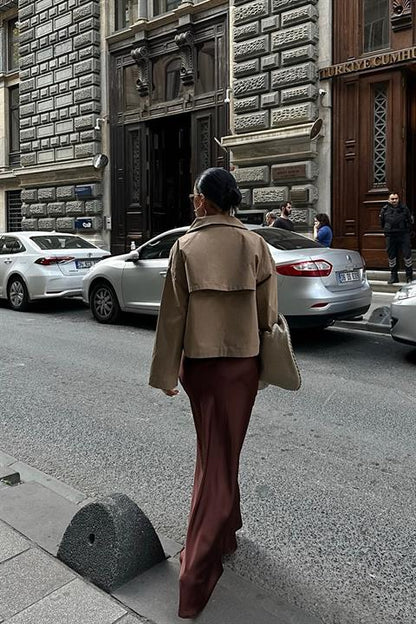 Jupe satinée élégante MRZ Line